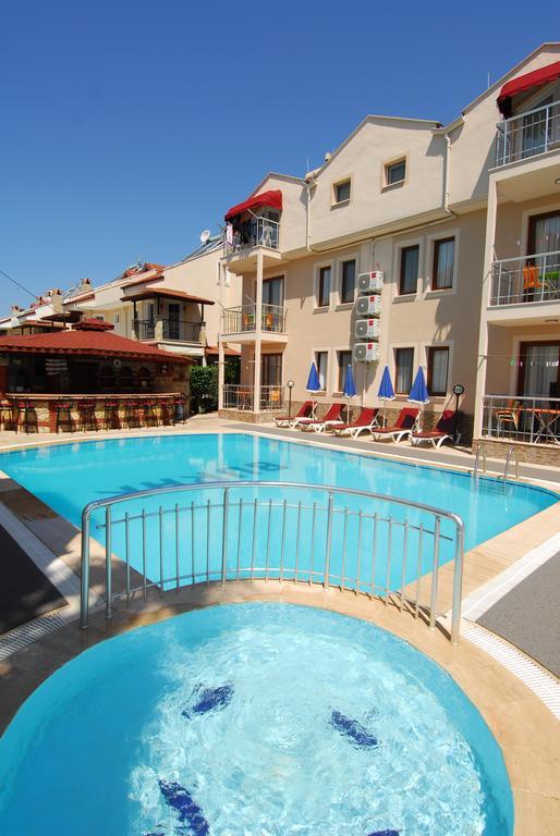 Burak Apart Hotel Fethiye Esterno foto