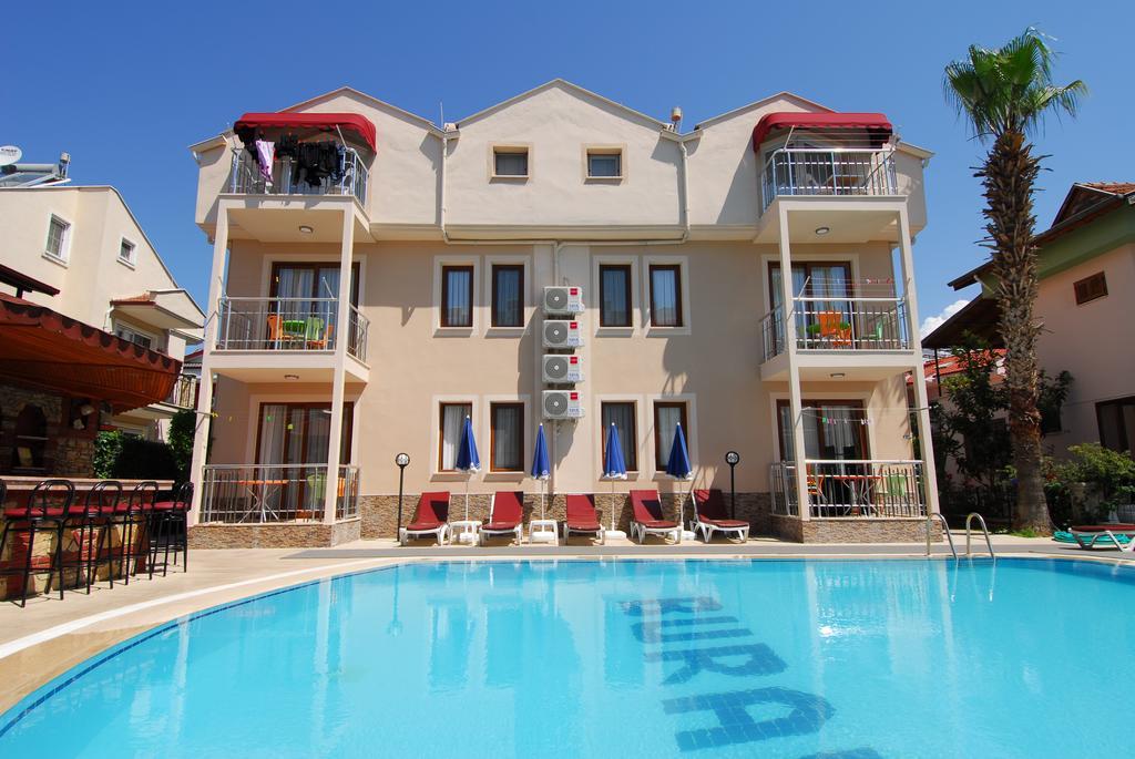 Burak Apart Hotel Fethiye Esterno foto