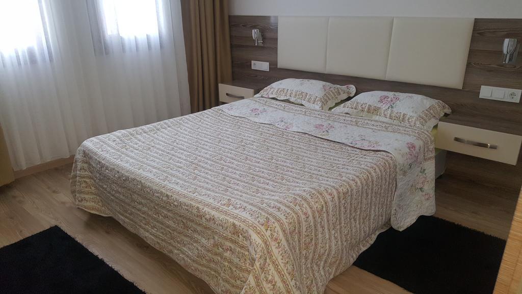 Burak Apart Hotel Fethiye Esterno foto