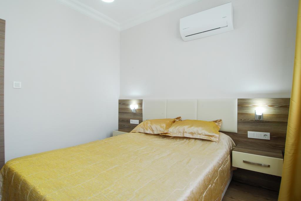 Burak Apart Hotel Fethiye Esterno foto