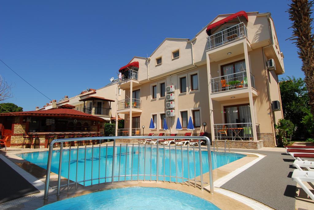 Burak Apart Hotel Fethiye Esterno foto