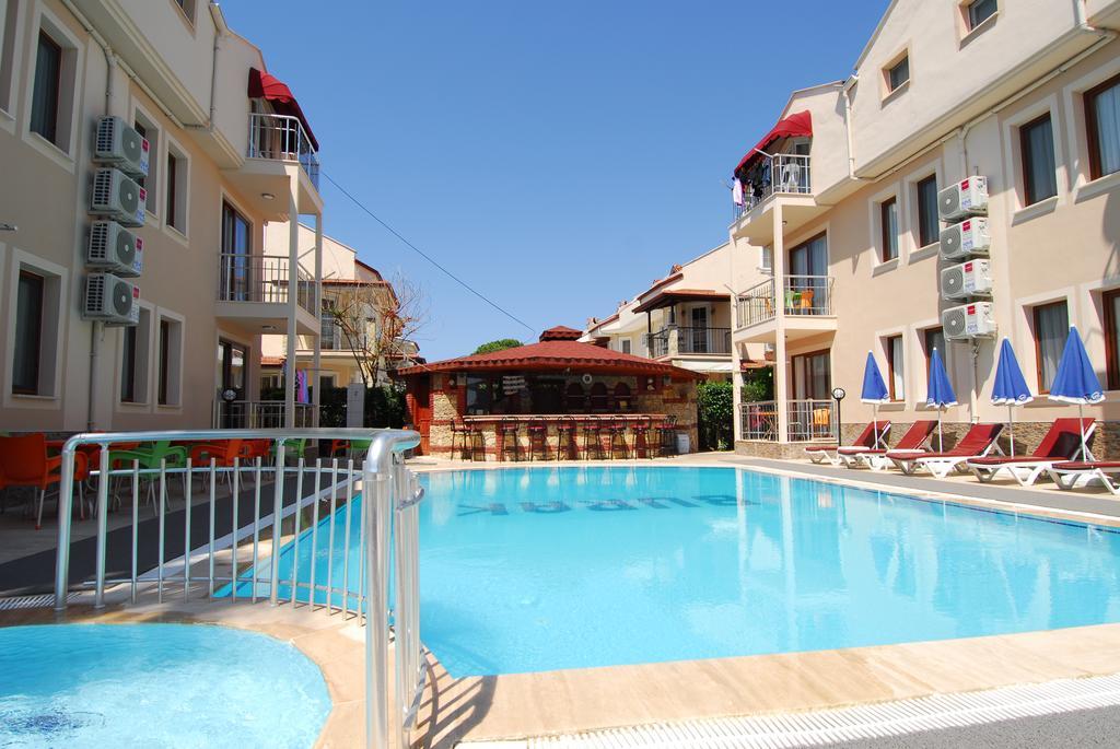 Burak Apart Hotel Fethiye Esterno foto